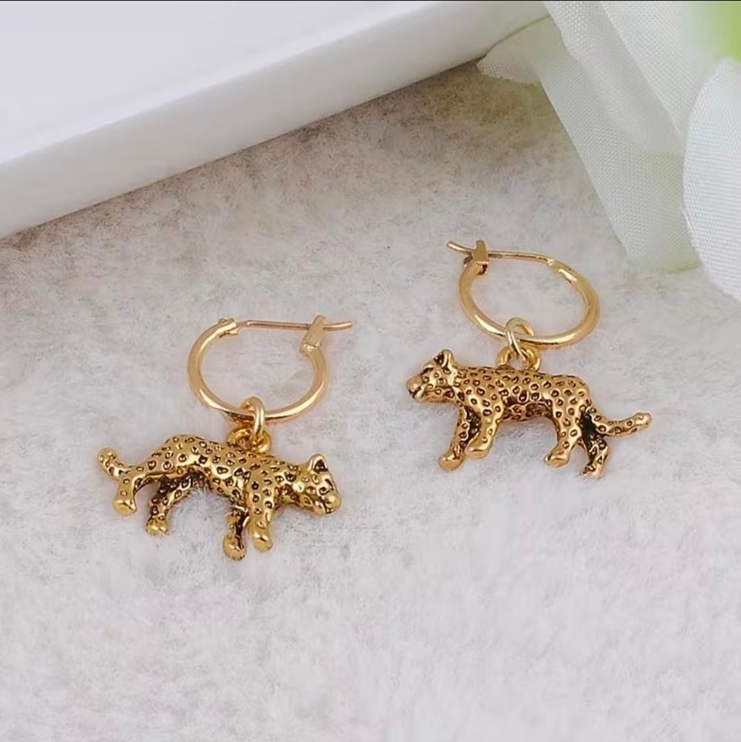Leopard Dangling Earrings